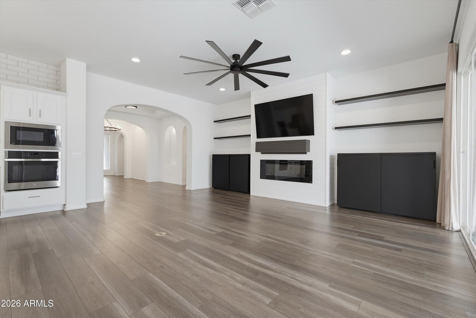 2024 W ANDALUSIAN Trail W, Phoenix, AZ 85085 — photo 14 of 95