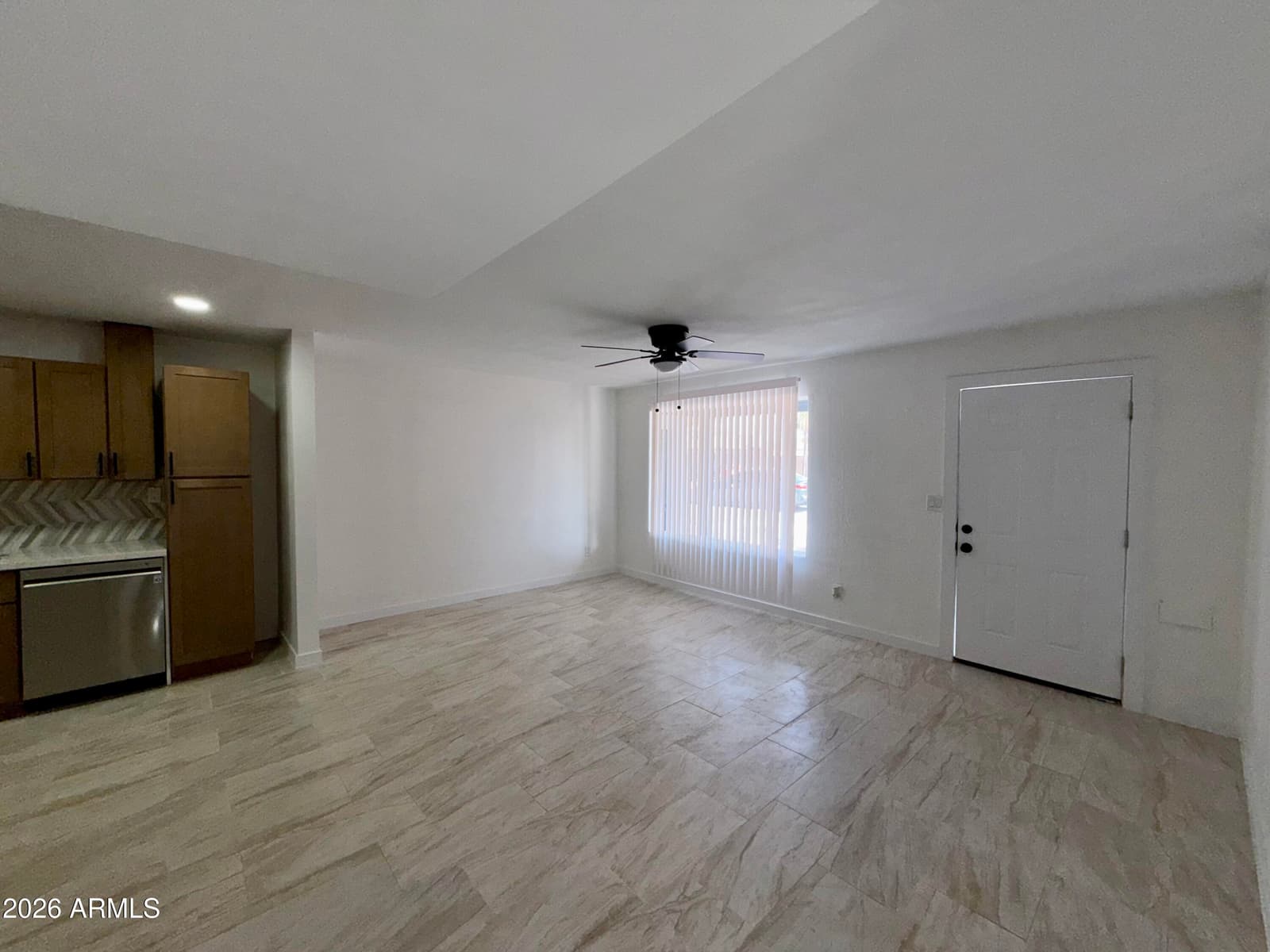 338 E MARILYN Avenue, Mesa, AZ 85210 — photo 4 of 23