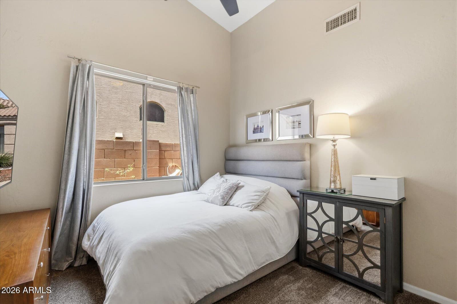 10018 E KAREN Drive, Scottsdale, AZ 85260 — photo 11 of 25