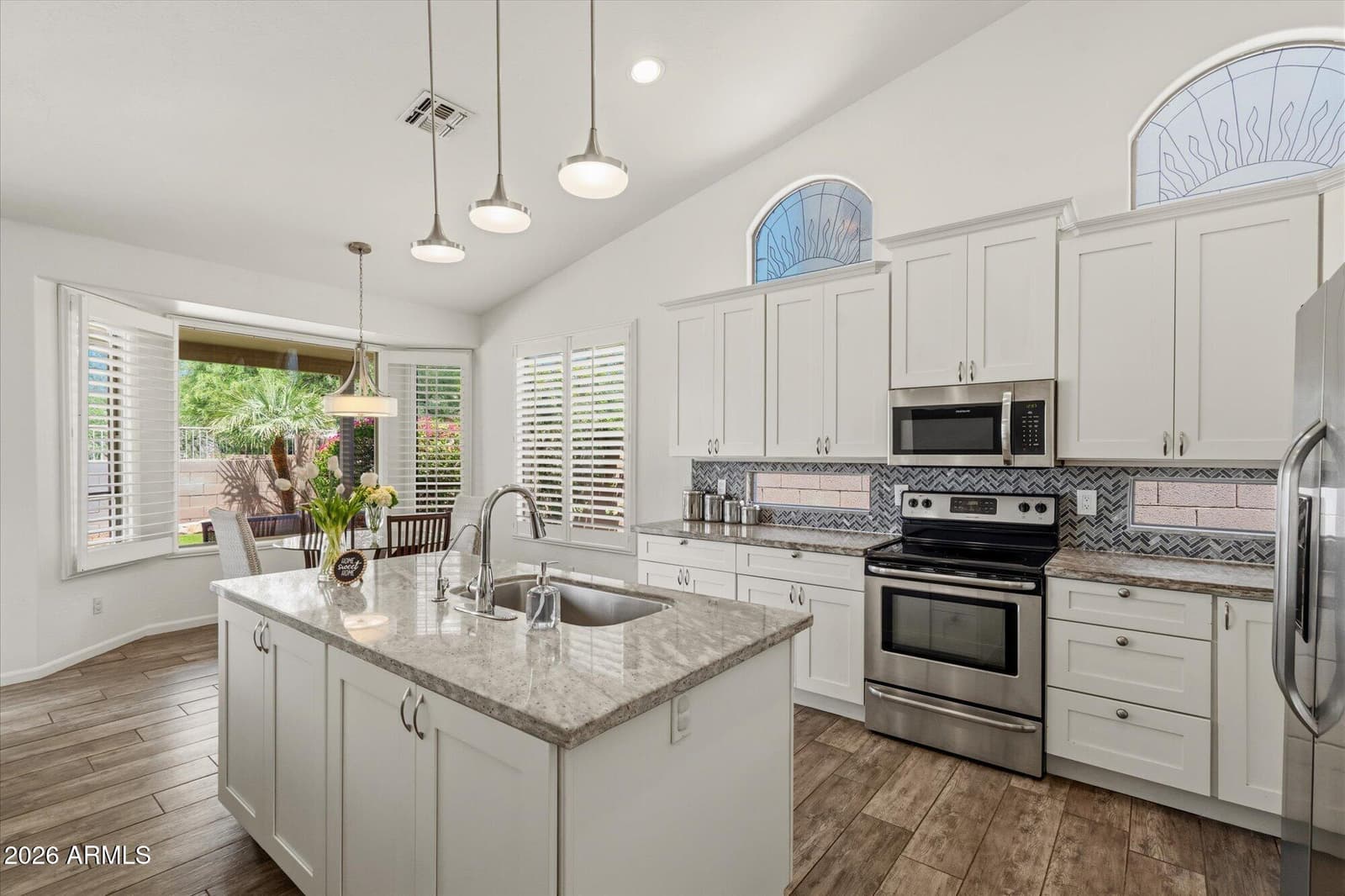 10018 E KAREN Drive, Scottsdale, AZ 85260 — photo 2 of 25