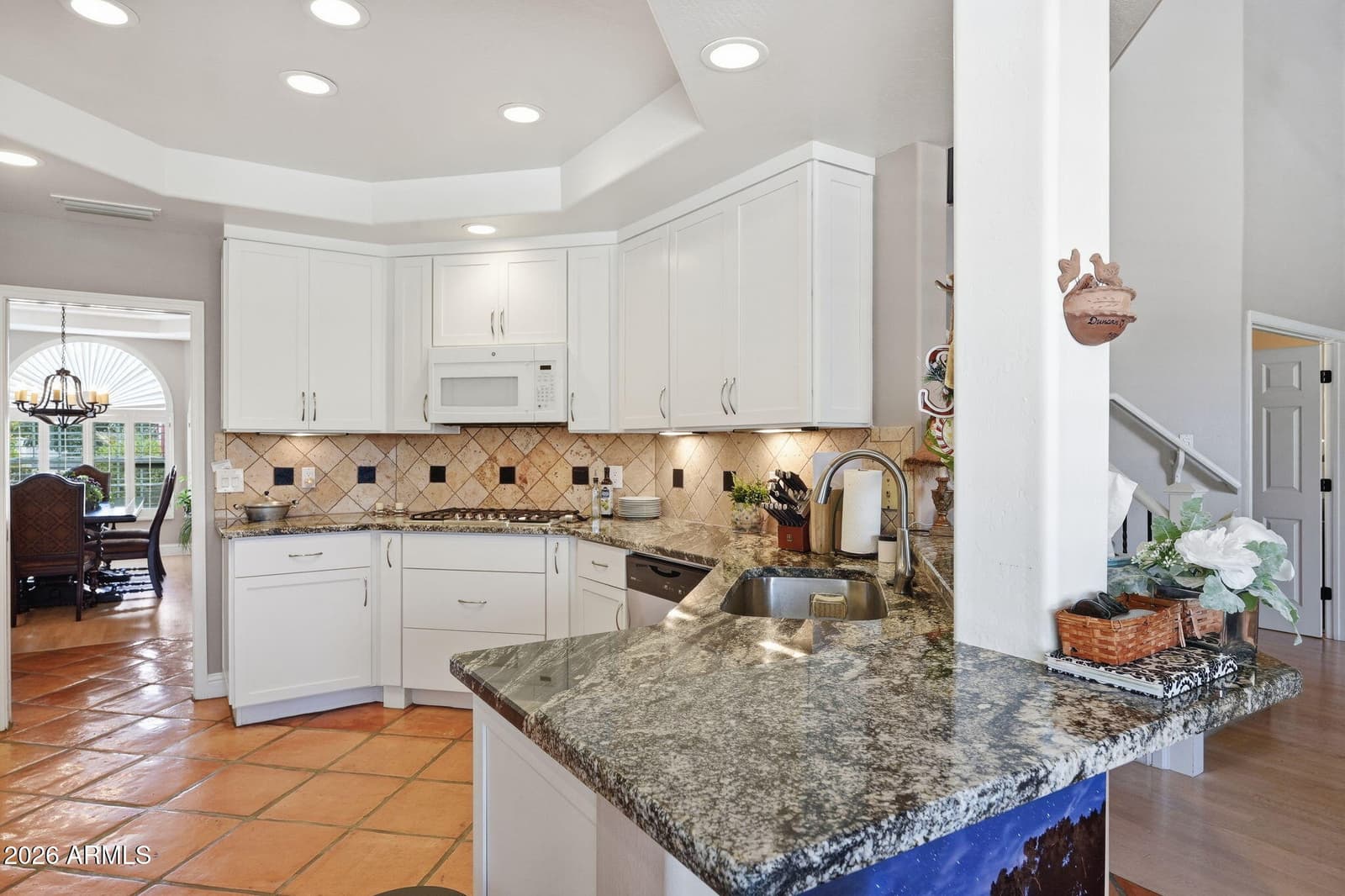 1116 W LAS PALMARITAS Drive, Phoenix, AZ 85021 — photo 11 of 48