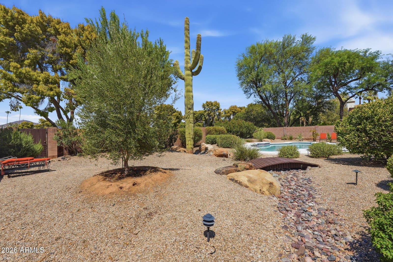 1116 W LAS PALMARITAS Drive, Phoenix, AZ 85021 — photo 40 of 48