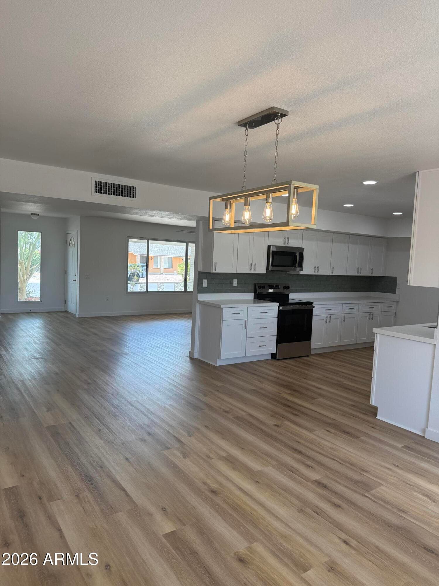 9742 W ALABAMA Avenue, Sun City, AZ 85351 — photo 5 of 18