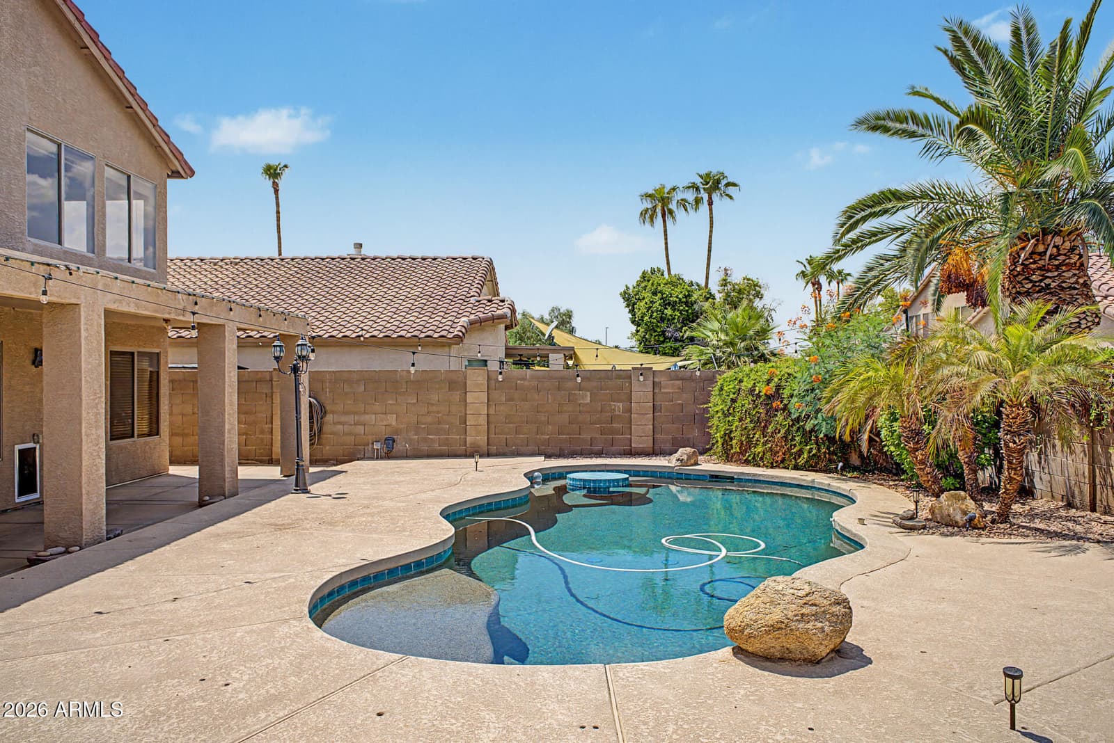 494 W DOUGLAS Avenue, Gilbert, AZ 85233 — photo 4 of 34