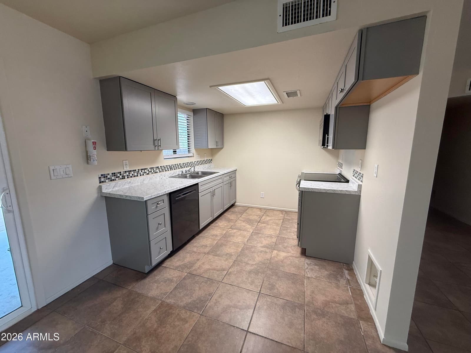 356 PERETZ Circle, Morristown, AZ 85342 — photo 5 of 20