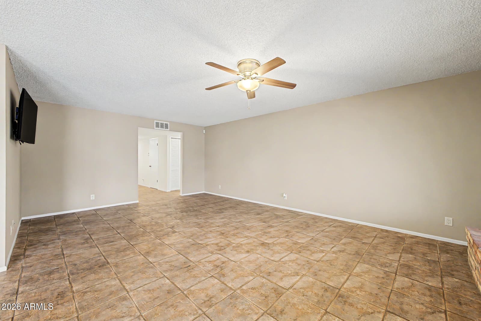 2073 E CAIRO Drive, Tempe, AZ 85282 — photo 5 of 28