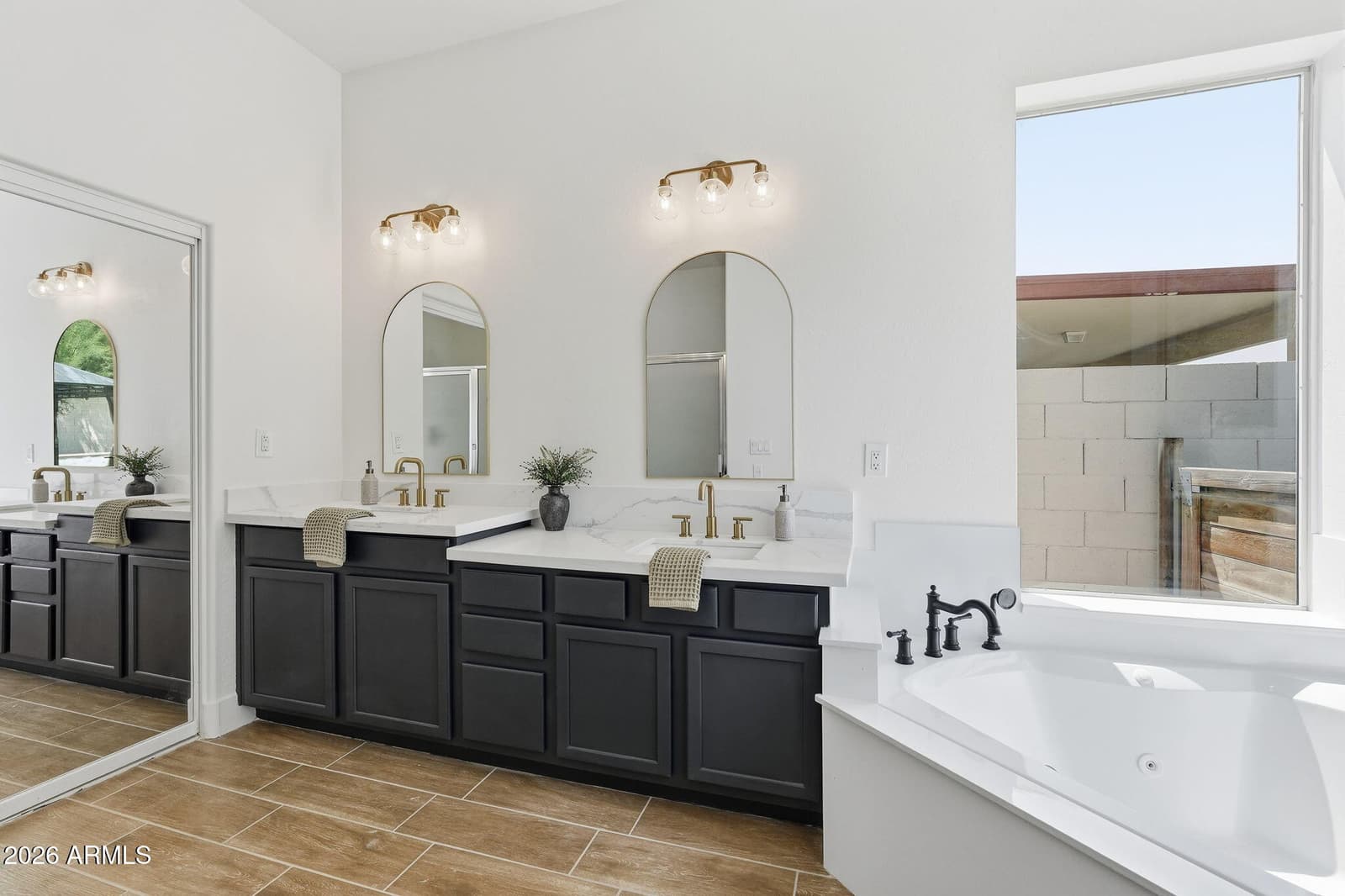 5840 W CHARTER OAK Road, Glendale, AZ 85304 — photo 35 of 63