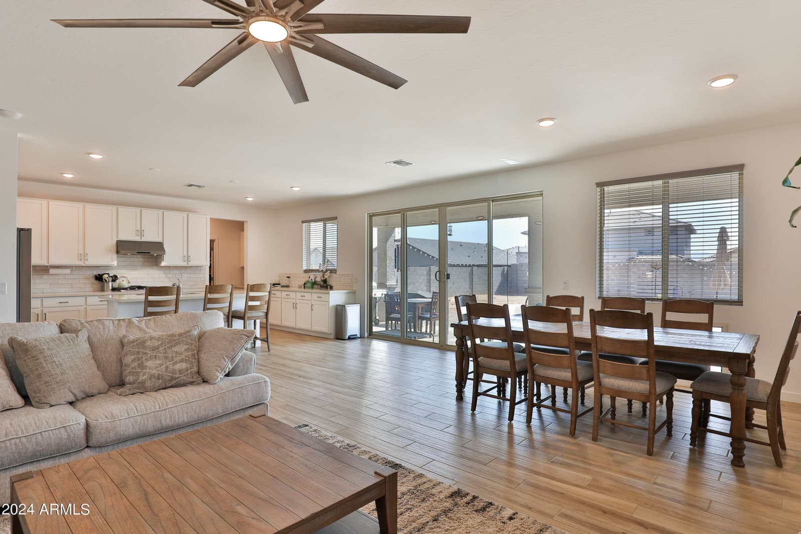 16873 W FETLOCK Trail, Surprise, AZ 85387 — photo 11 of 57