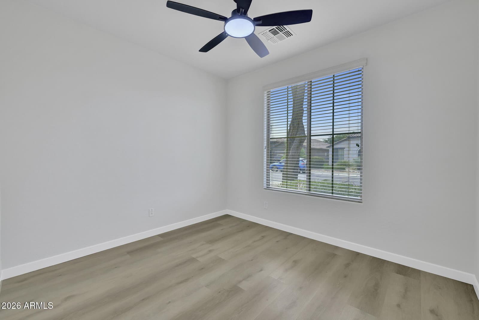 1152 W DESERT HOLLOW Drive, San Tan Valley, AZ 85143 — photo 23 of 44