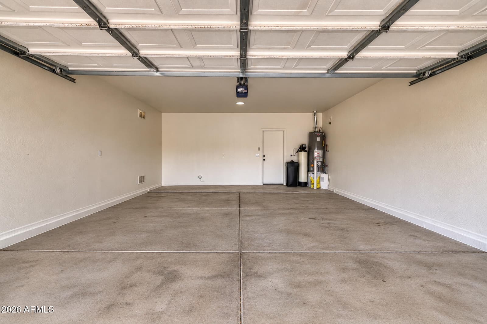 1152 W DESERT HOLLOW Drive, San Tan Valley, AZ 85143 — photo 25 of 44
