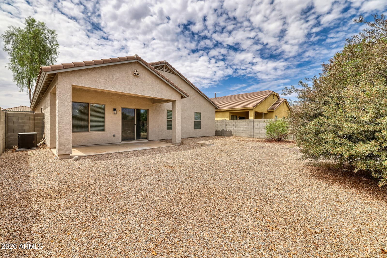 1152 W DESERT HOLLOW Drive, San Tan Valley, AZ 85143 — photo 27 of 44