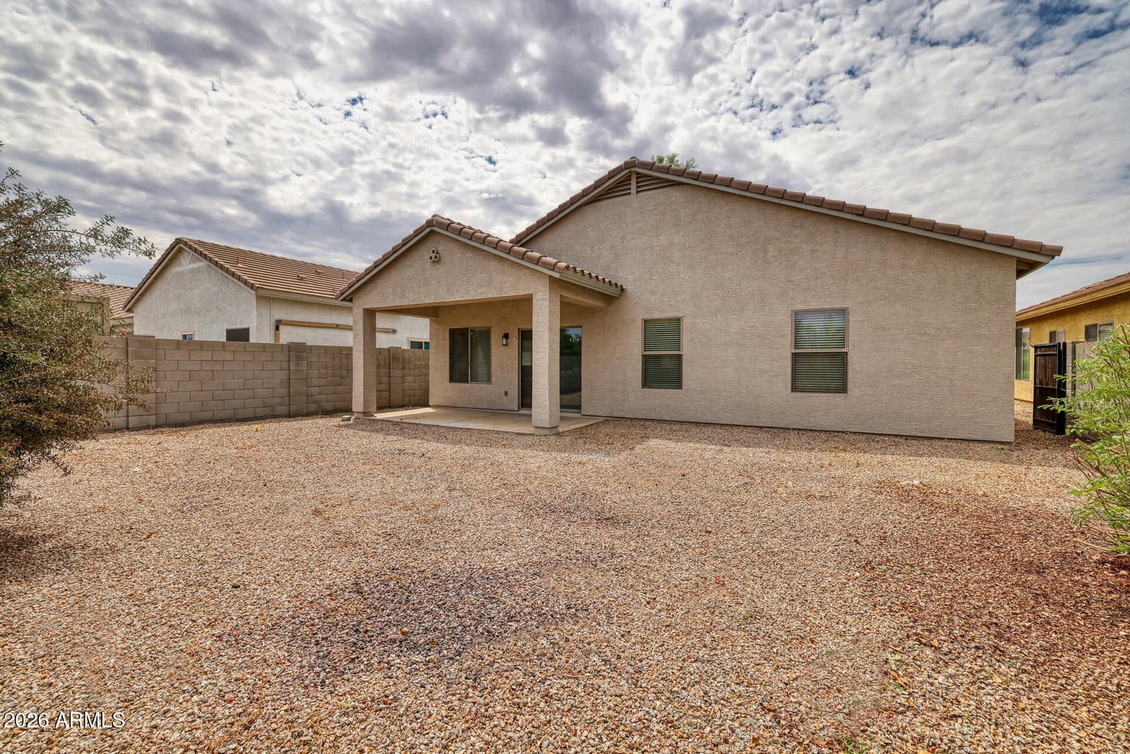 1152 W DESERT HOLLOW Drive, San Tan Valley, AZ 85143 — photo 28 of 44
