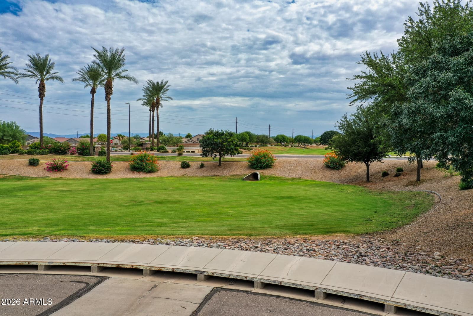 1152 W DESERT HOLLOW Drive, San Tan Valley, AZ 85143 — photo 37 of 44
