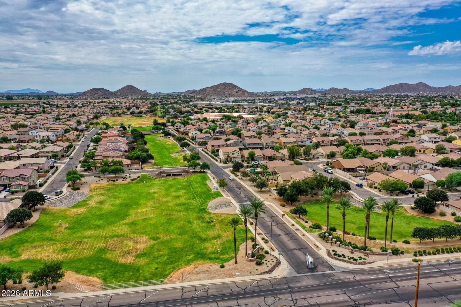 1152 W DESERT HOLLOW Drive, San Tan Valley, AZ 85143 — photo 40 of 44