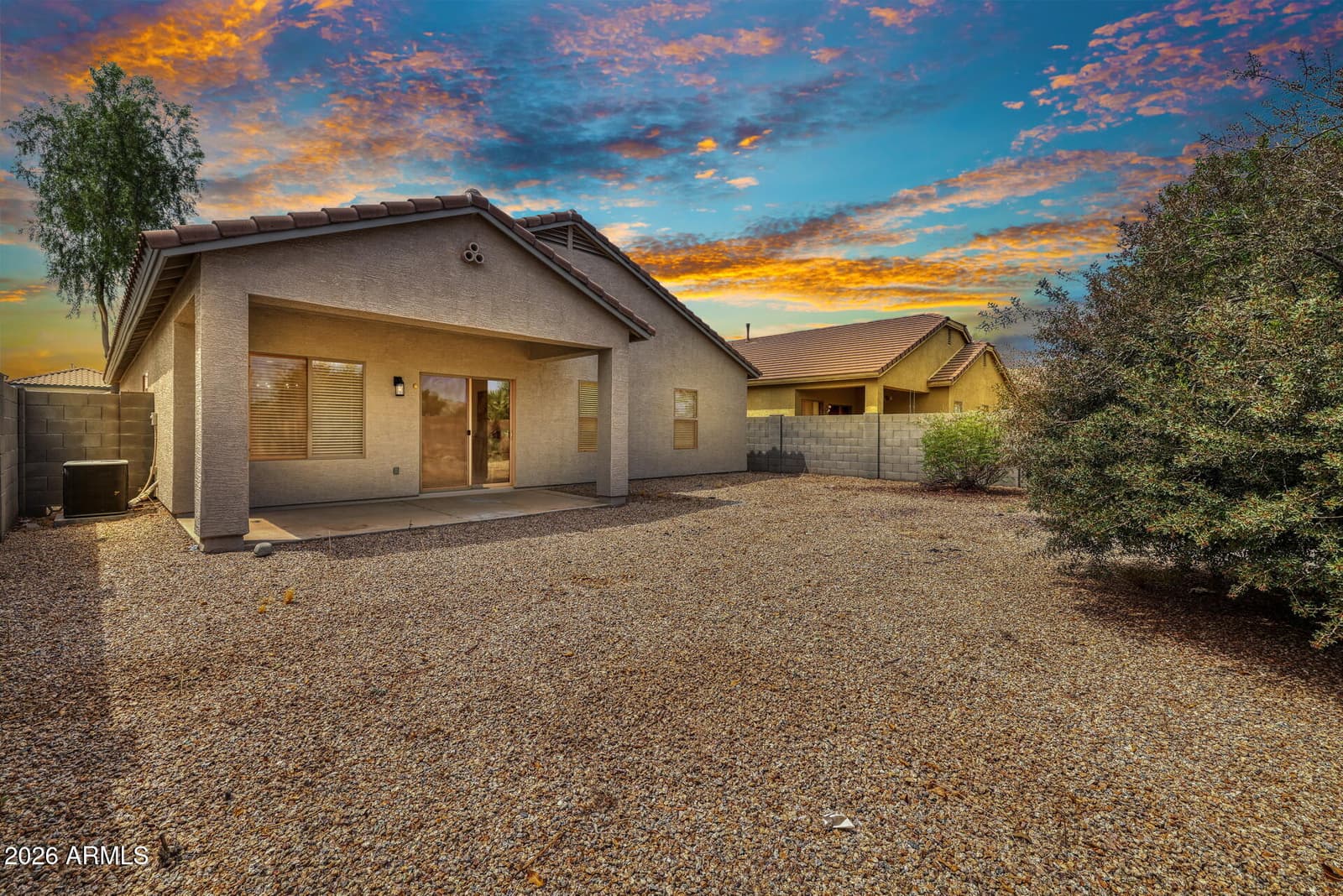 1152 W DESERT HOLLOW Drive, San Tan Valley, AZ 85143 — photo 31 of 44