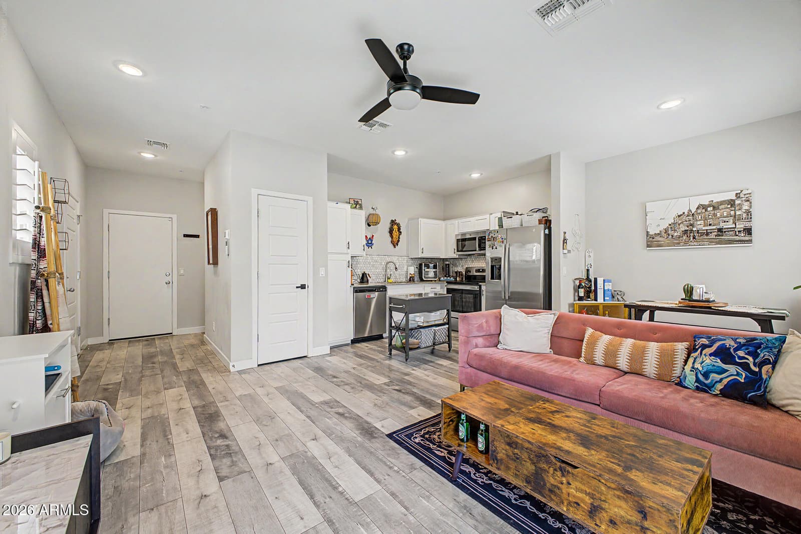 8176 N 22ND Drive, Phoenix, AZ 85021 — photo 4 of 35