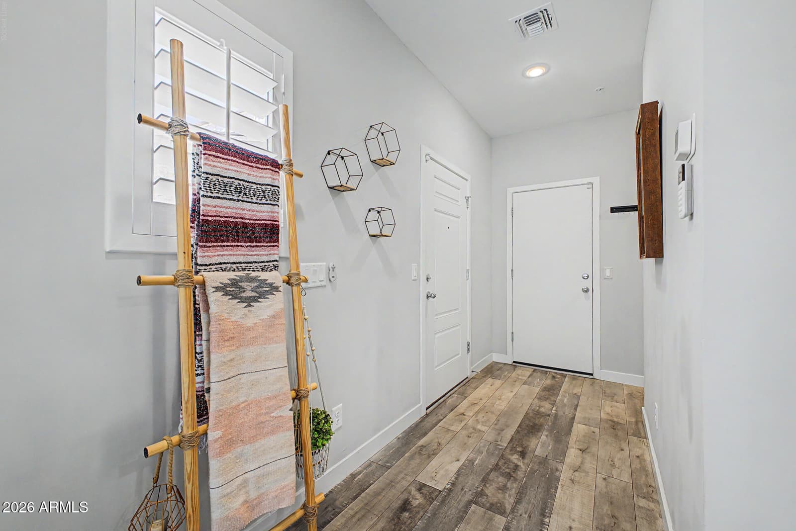 8176 N 22ND Drive, Phoenix, AZ 85021 — photo 5 of 35