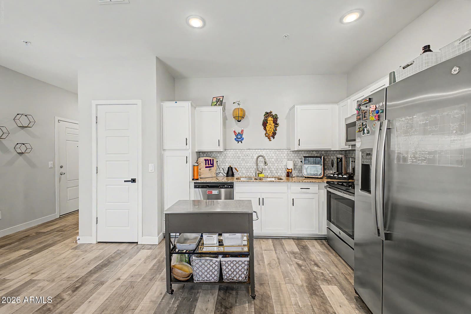 8176 N 22ND Drive, Phoenix, AZ 85021 — photo 9 of 35