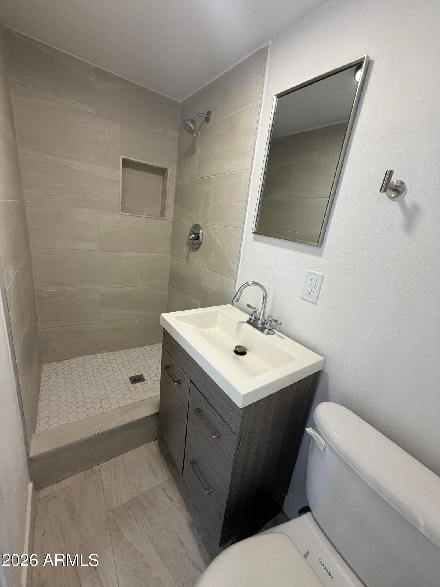 338 E MARILYN Avenue, Mesa, AZ 85210 — photo 11 of 23