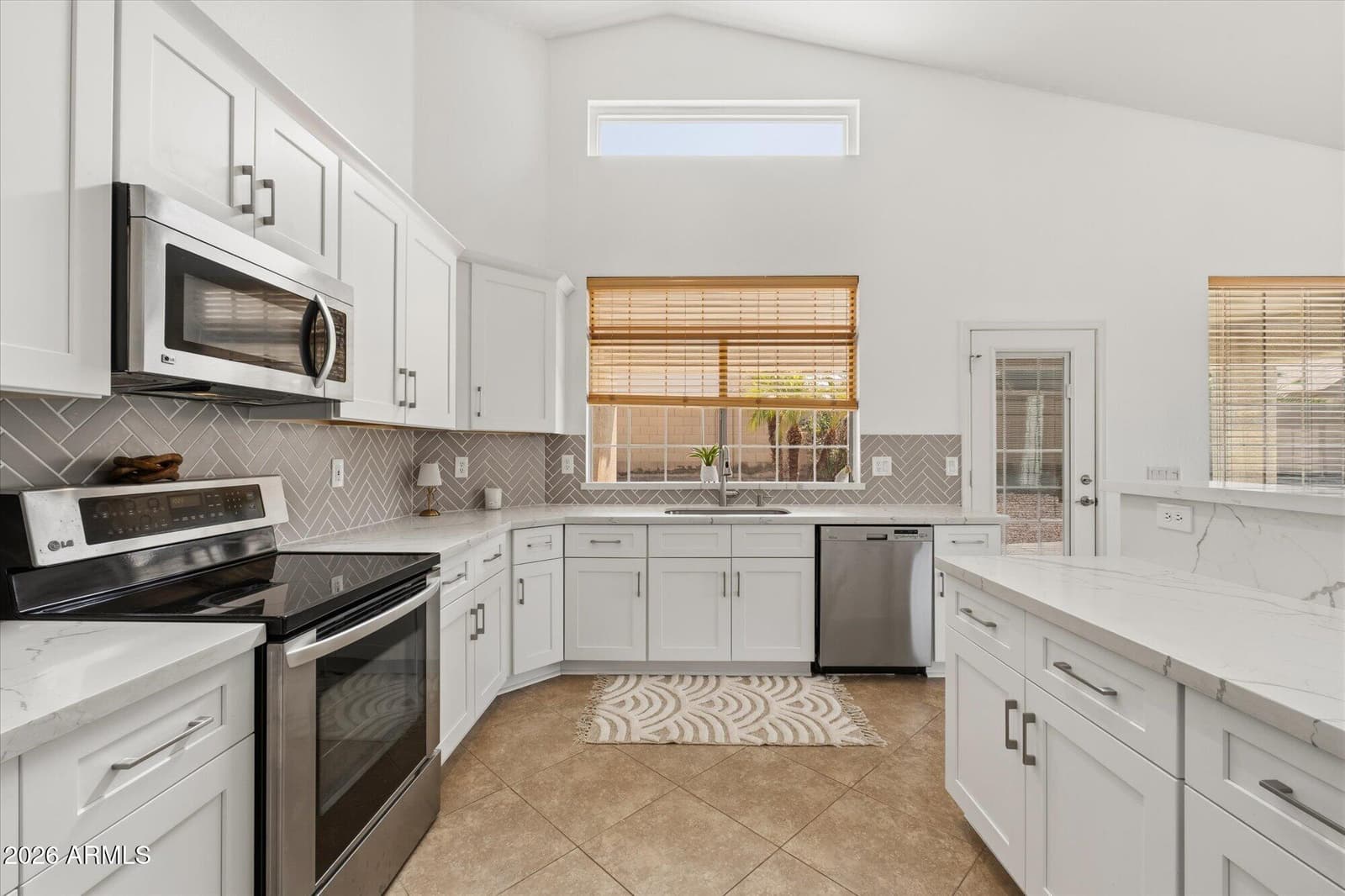61 S Forest Drive, Chandler, AZ 85226 — photo 12 of 36