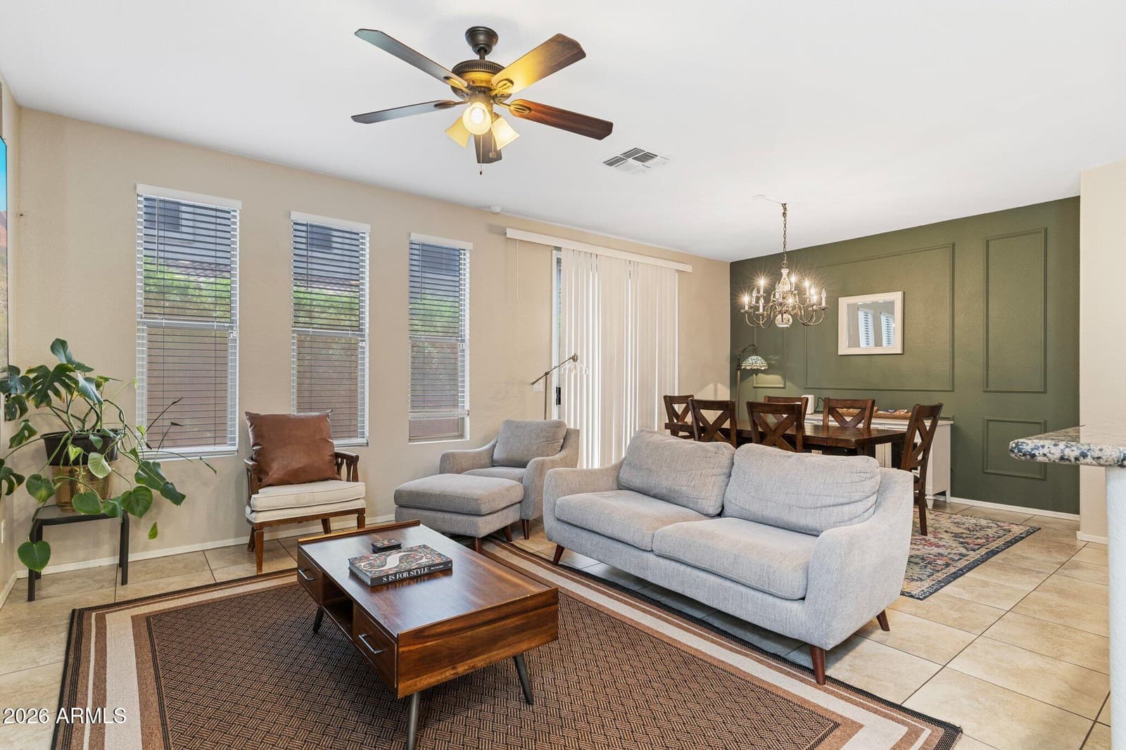 5341 E HILTON Avenue, Mesa, AZ 85206 — photo 4 of 33