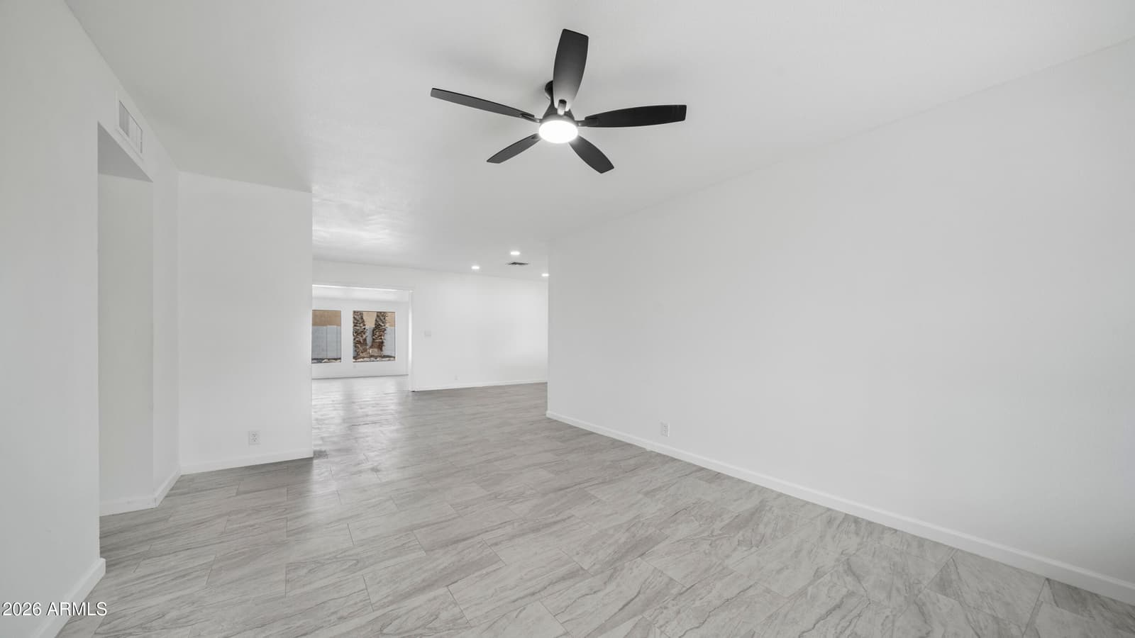 702 E SAGUARO Street, Casa Grande, AZ 85122 — photo 5 of 33