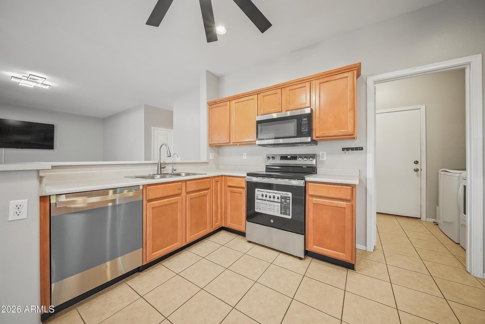 3643 W MEDINAH Court, Anthem, AZ 85086 — photo 11 of 49