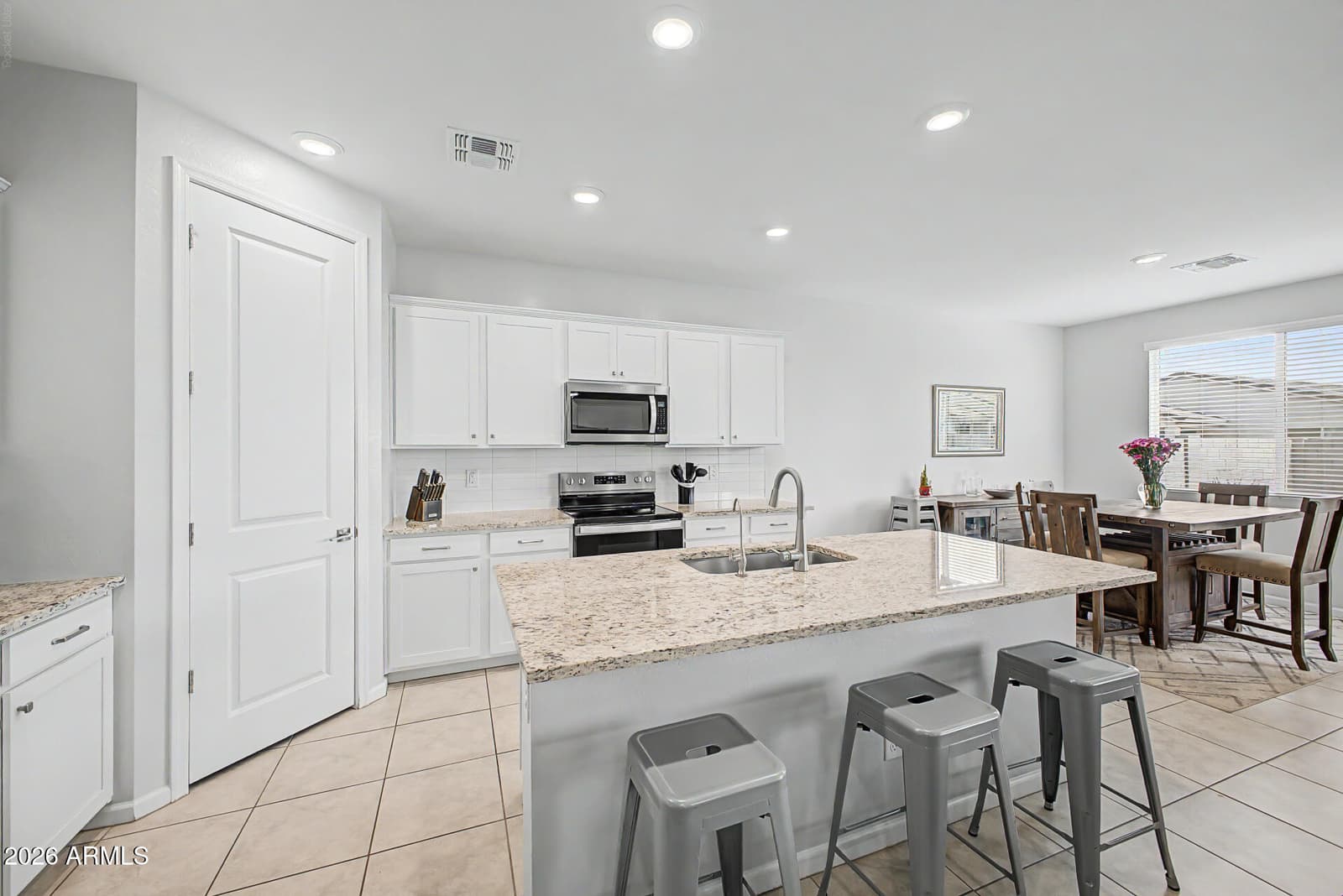 17985 W AVENIDA DEL SOL, Surprise, AZ 85387 — photo 13 of 36