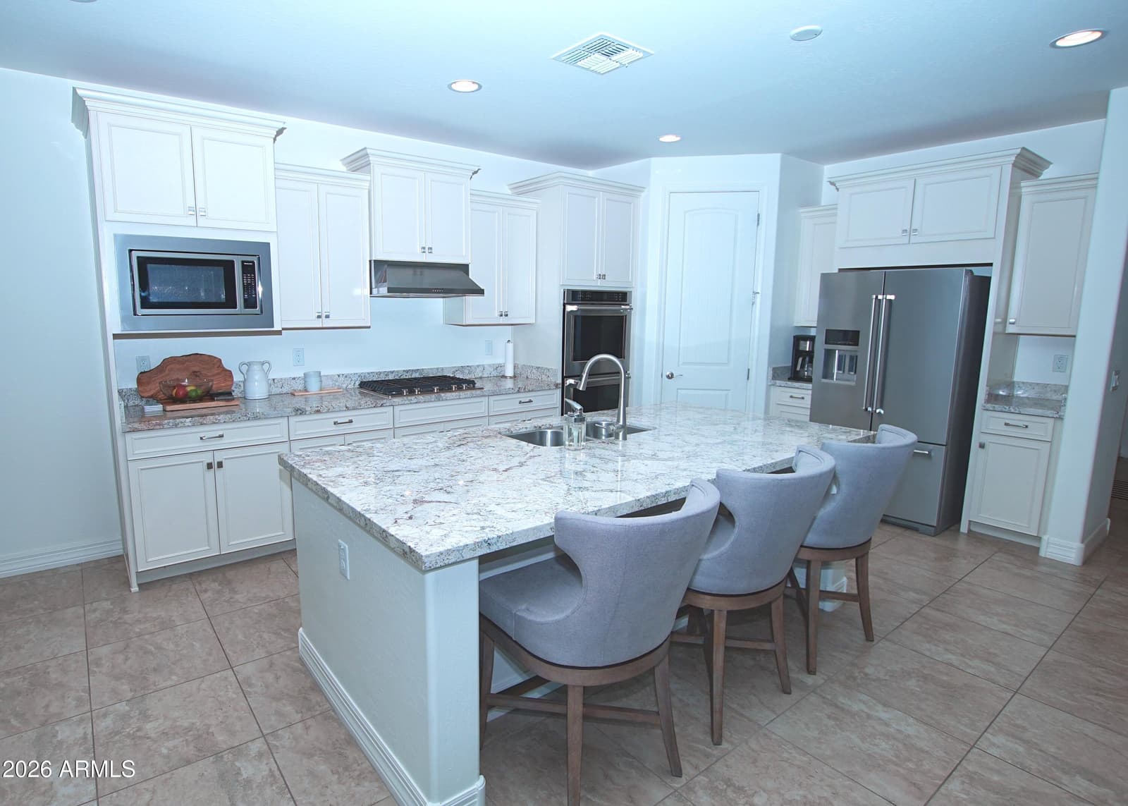 3016 W TUMBLEWEED Drive, Phoenix, AZ 85085 — photo 6 of 46