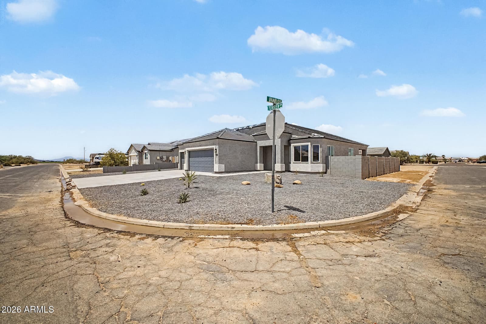 11064 W TORREN Drive, Arizona City, AZ 85123 — photo 4 of 35