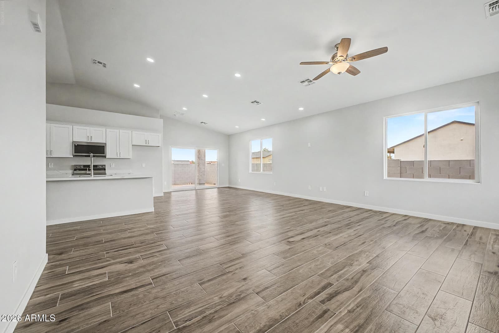 11064 W TORREN Drive, Arizona City, AZ 85123 — photo 8 of 35