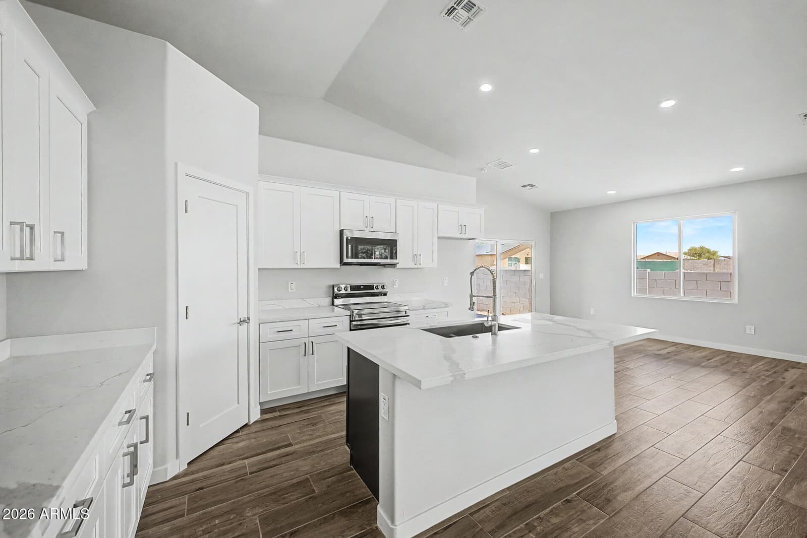 11064 W TORREN Drive, Arizona City, AZ 85123 — photo 13 of 35