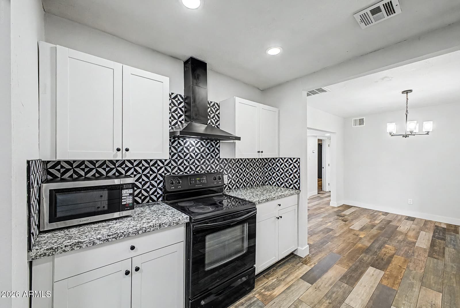 105 N LOS ROBLES Drive, Goodyear, AZ 85338 — photo 14 of 30