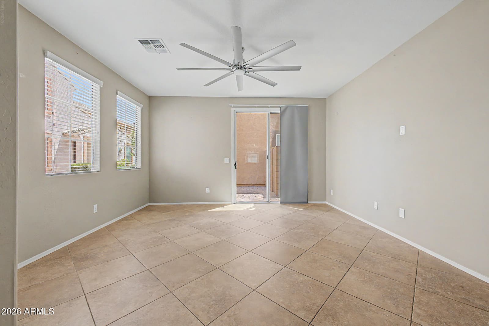 4215 E MILKY Way, Gilbert, AZ 85295 — photo 7 of 29