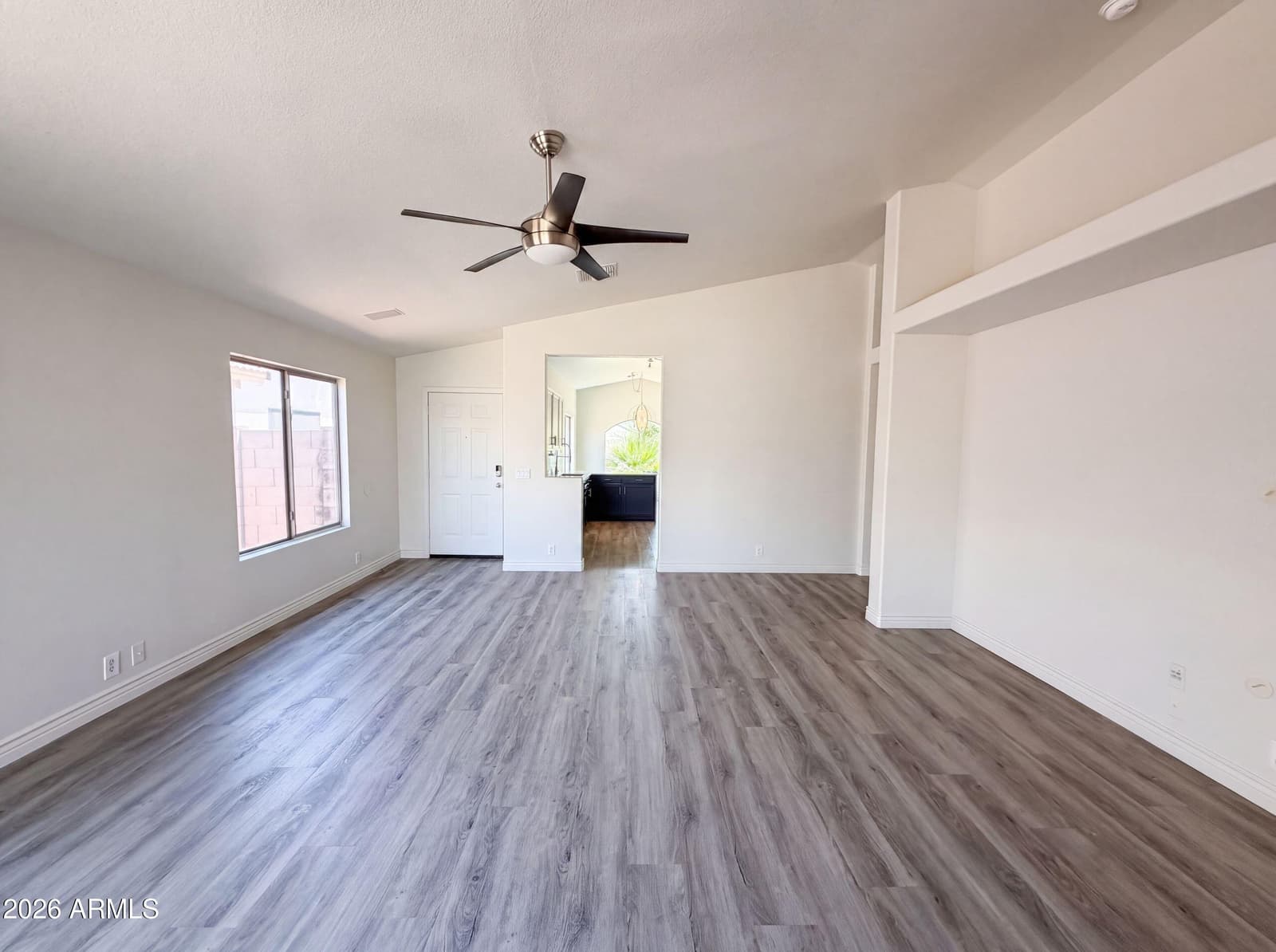 3428 W VIA DEL SOL Drive, Phoenix, AZ 85027 — photo 6 of 31