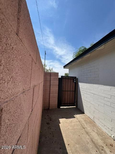 8805 N 28TH Avenue, Phoenix, AZ 85051 — photo 10 of 42