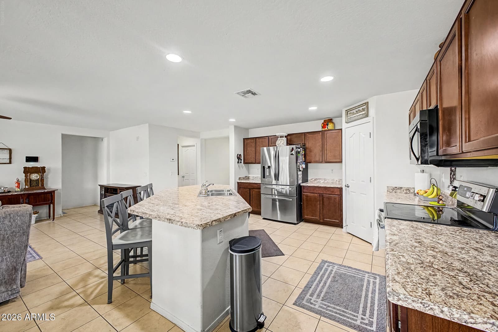 6910 S 75TH Drive, Laveen, AZ 85339 — photo 13 of 30