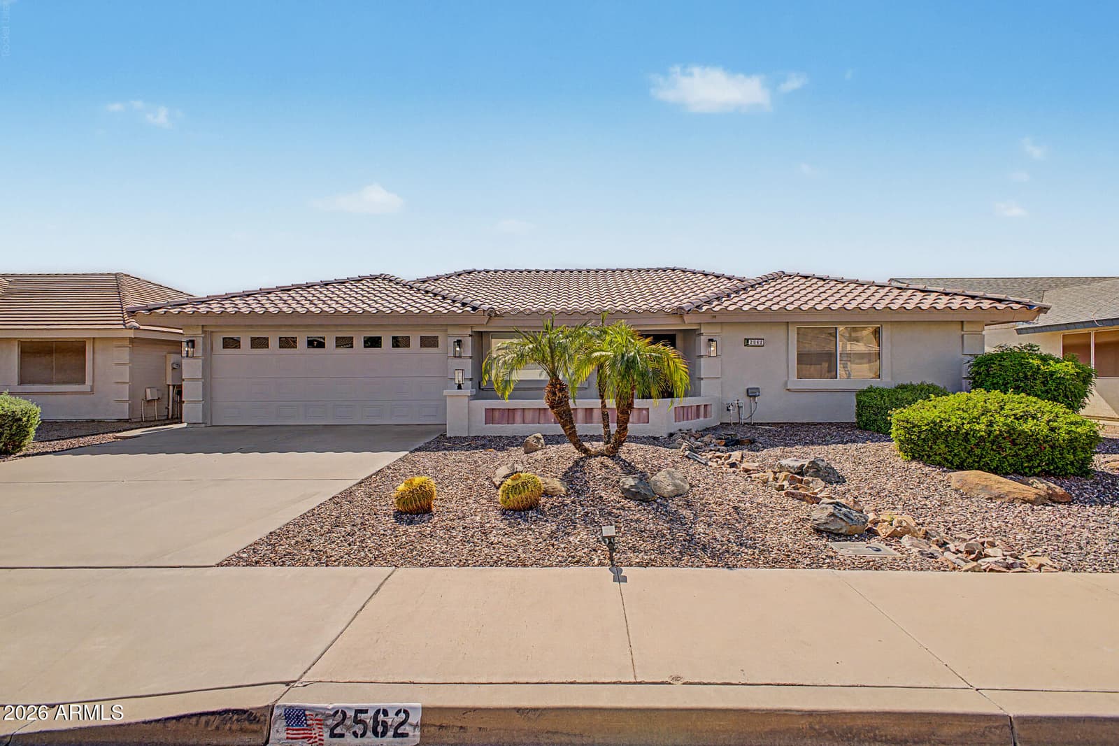2562 S ACANTHUS, Mesa, AZ 85209 — photo 1 of 33