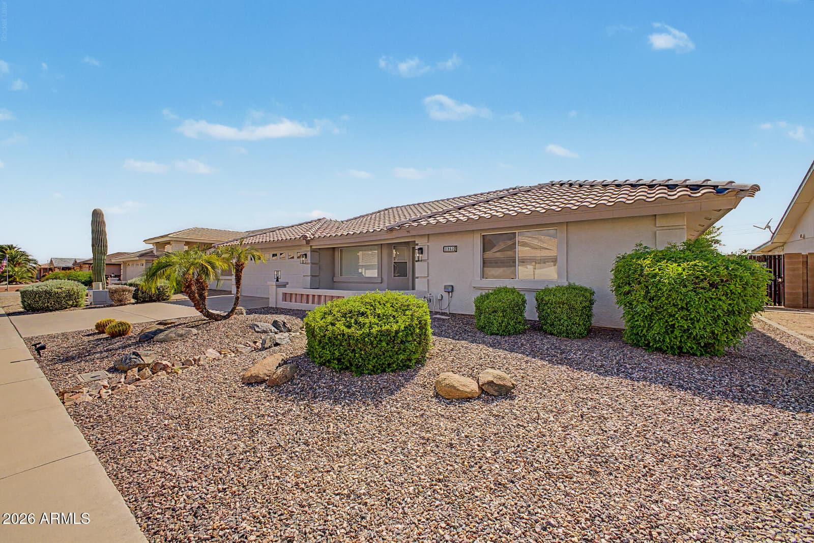 2562 S ACANTHUS, Mesa, AZ 85209 — photo 8 of 33