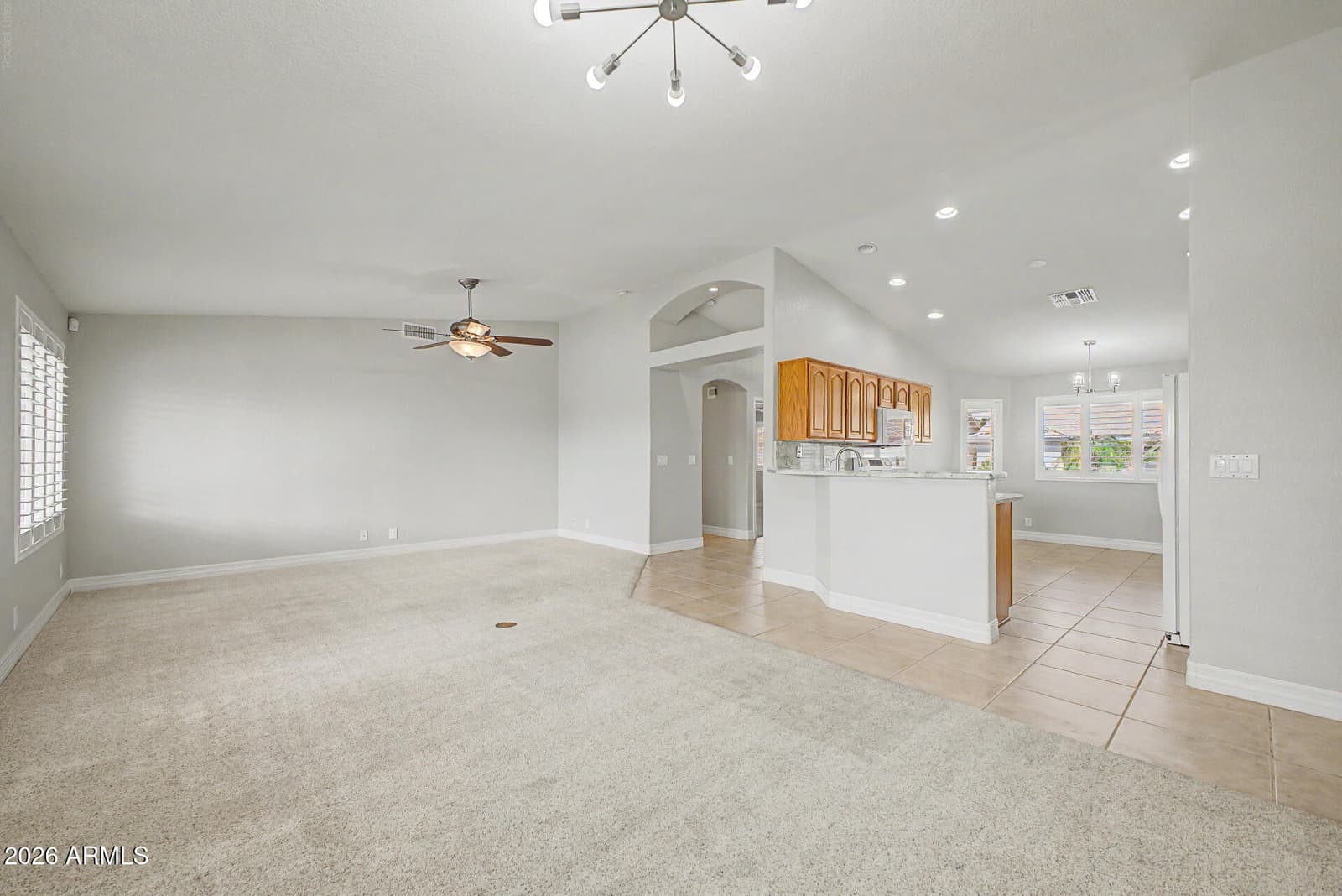 2562 S ACANTHUS, Mesa, AZ 85209 — photo 11 of 33