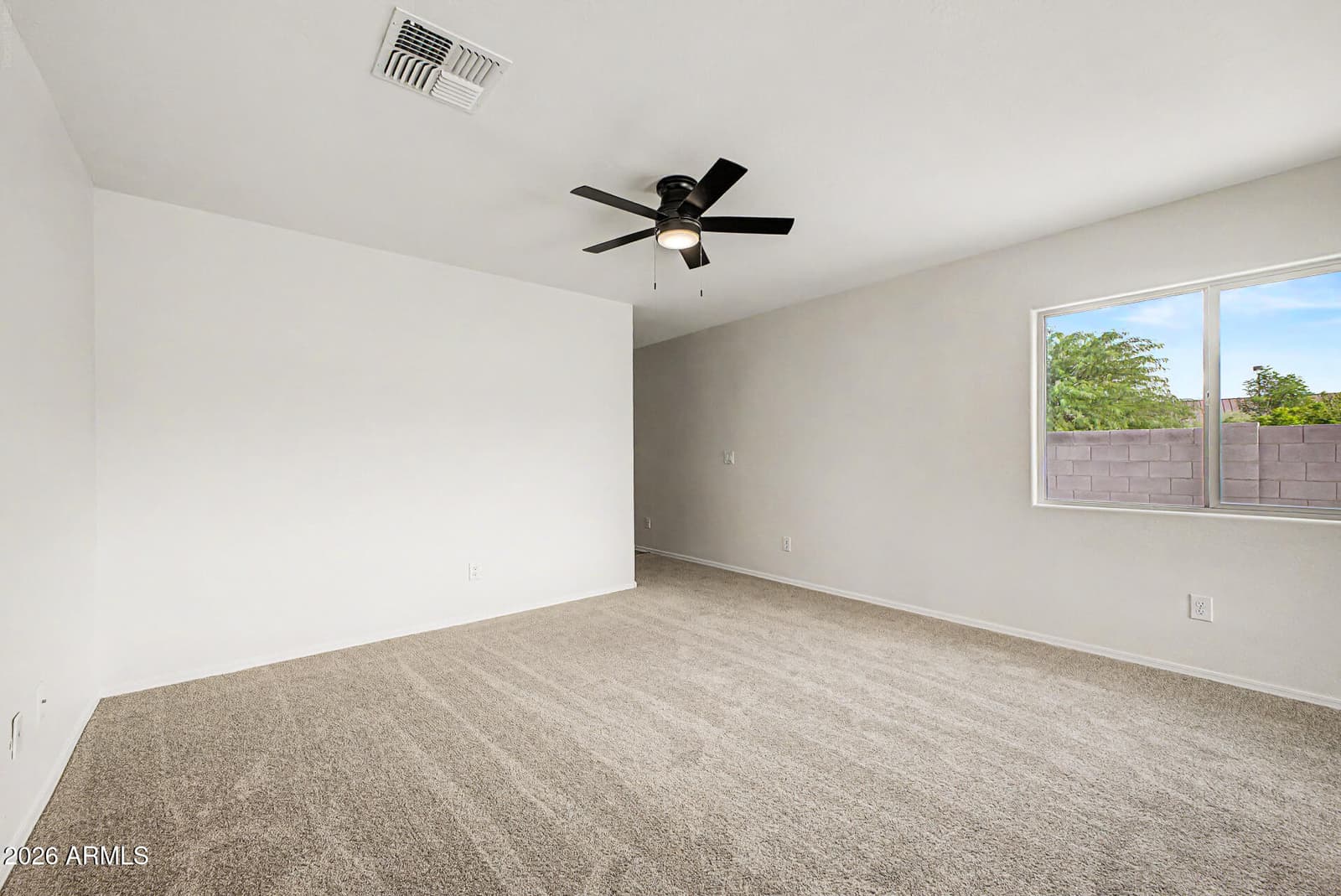 360 S OAK Street, Florence, AZ 85132 — photo 4 of 20