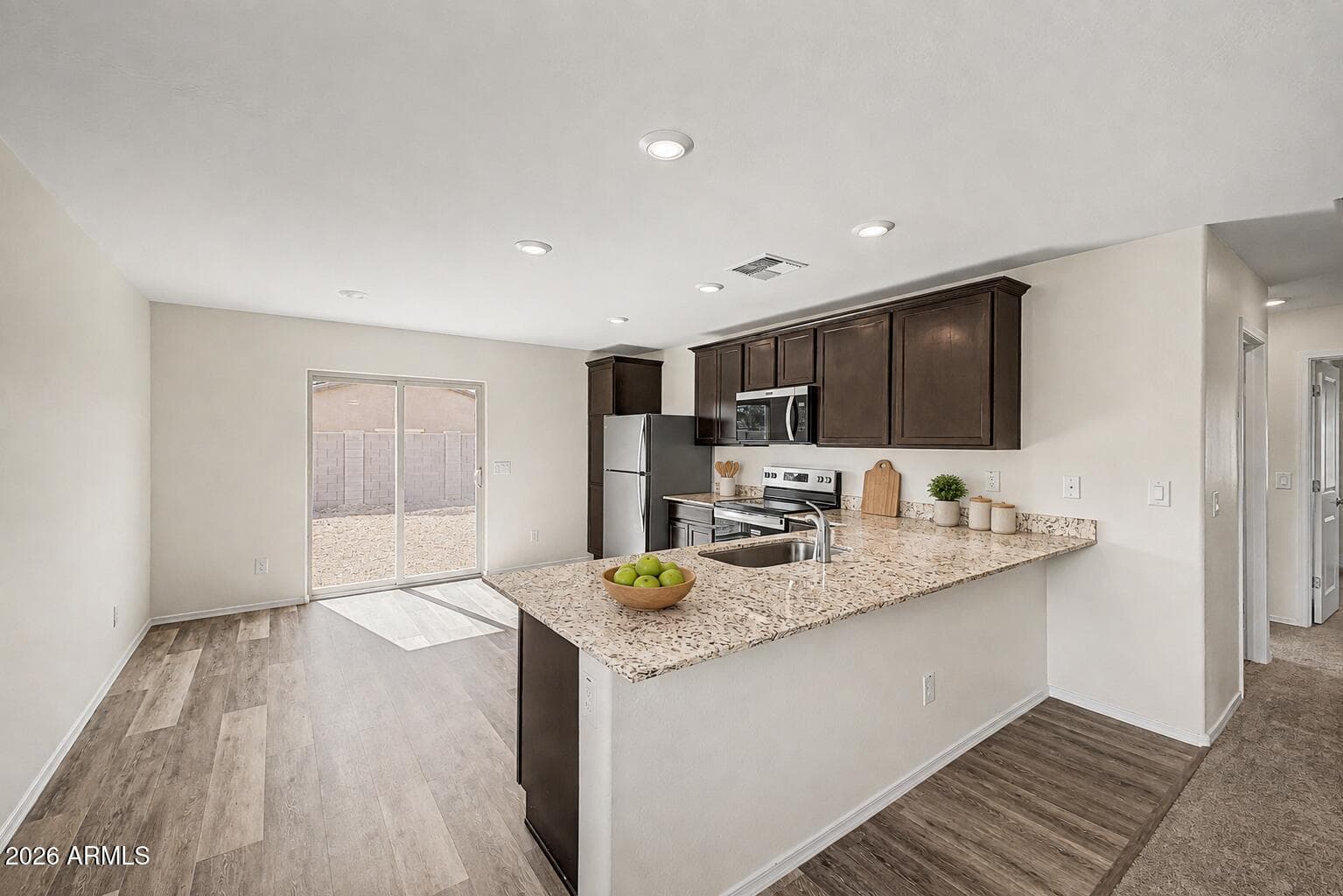 360 S OAK Street, Florence, AZ 85132 — photo 5 of 20