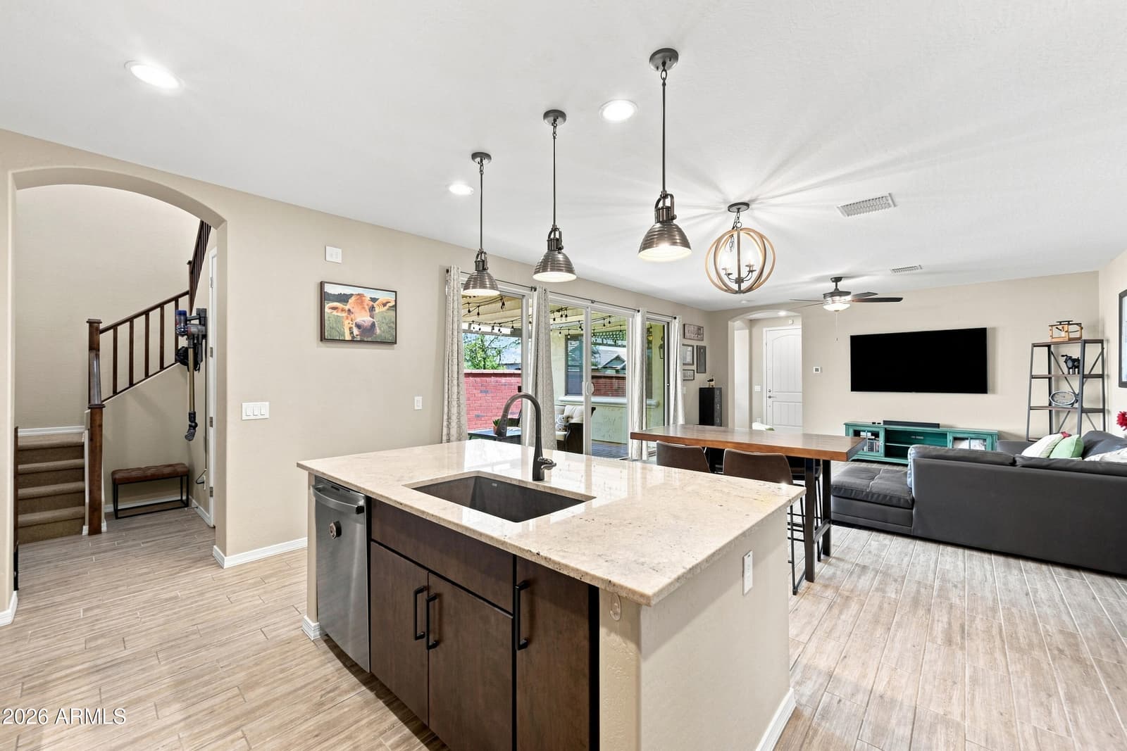2554 S QUAINTANCE Street, Gilbert, AZ 85295 — photo 3 of 45