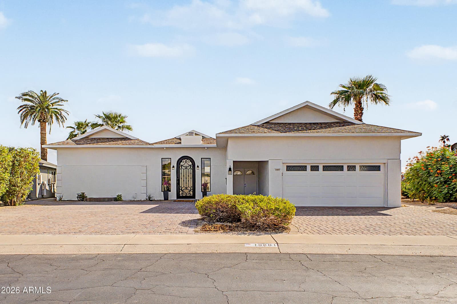 10601 W Bayside Road, Sun City, AZ 85351 — photo 2 of 60