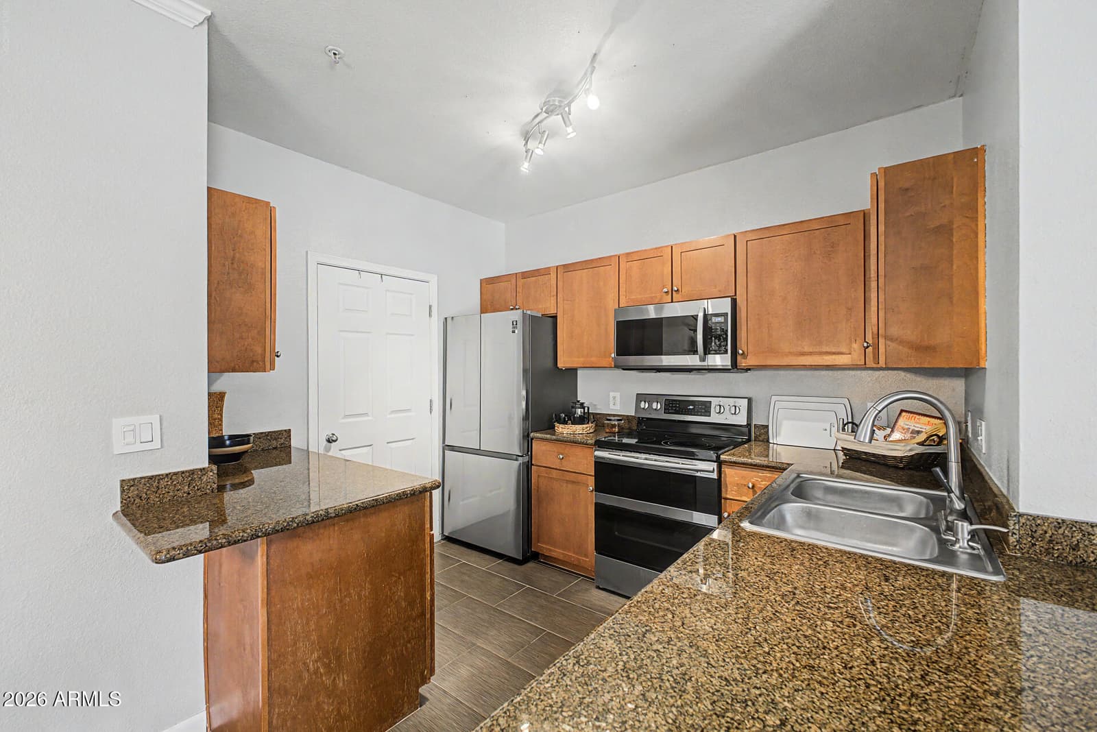 5345 E VAN BUREN Street 173, Phoenix, AZ 85008 — photo 13 of 34