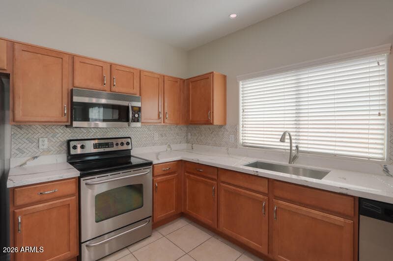 45070 W DESERT CEDARS Lane, Maricopa, AZ 85139 — photo 12 of 38