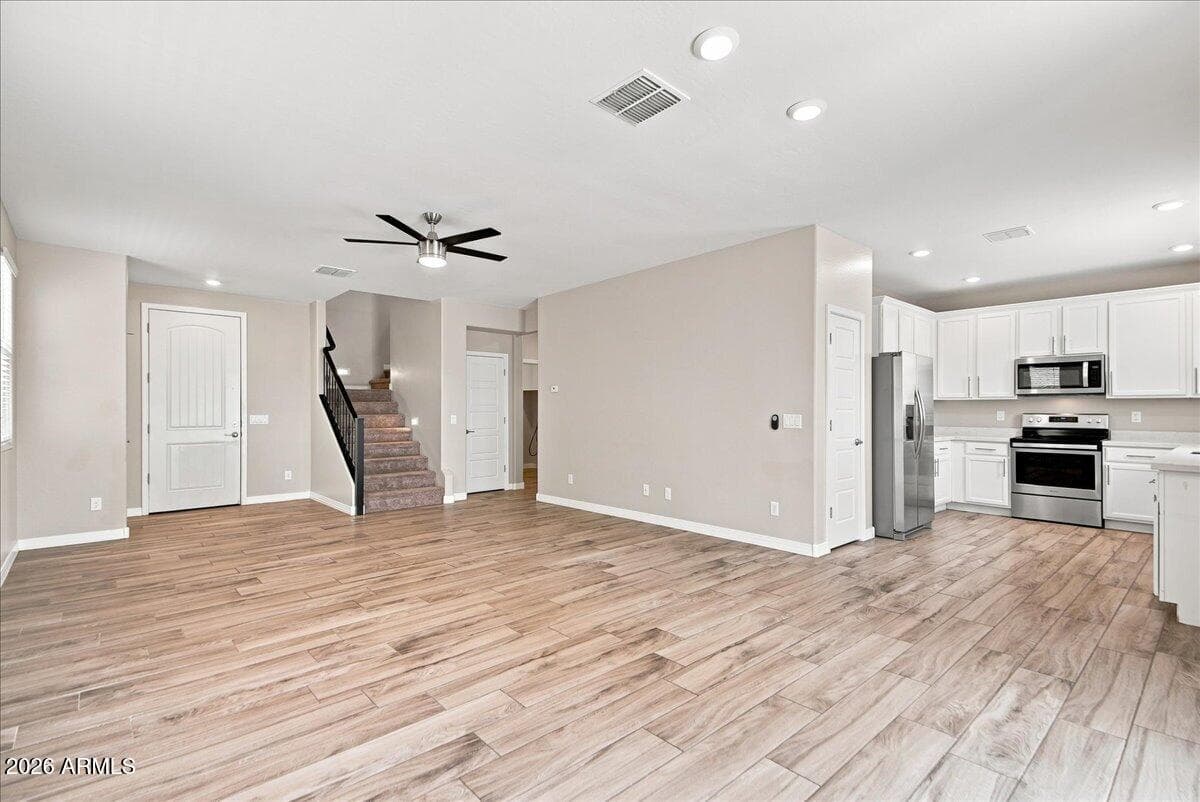 40537 W HELEN Court, Maricopa, AZ 85138 — photo 7 of 46
