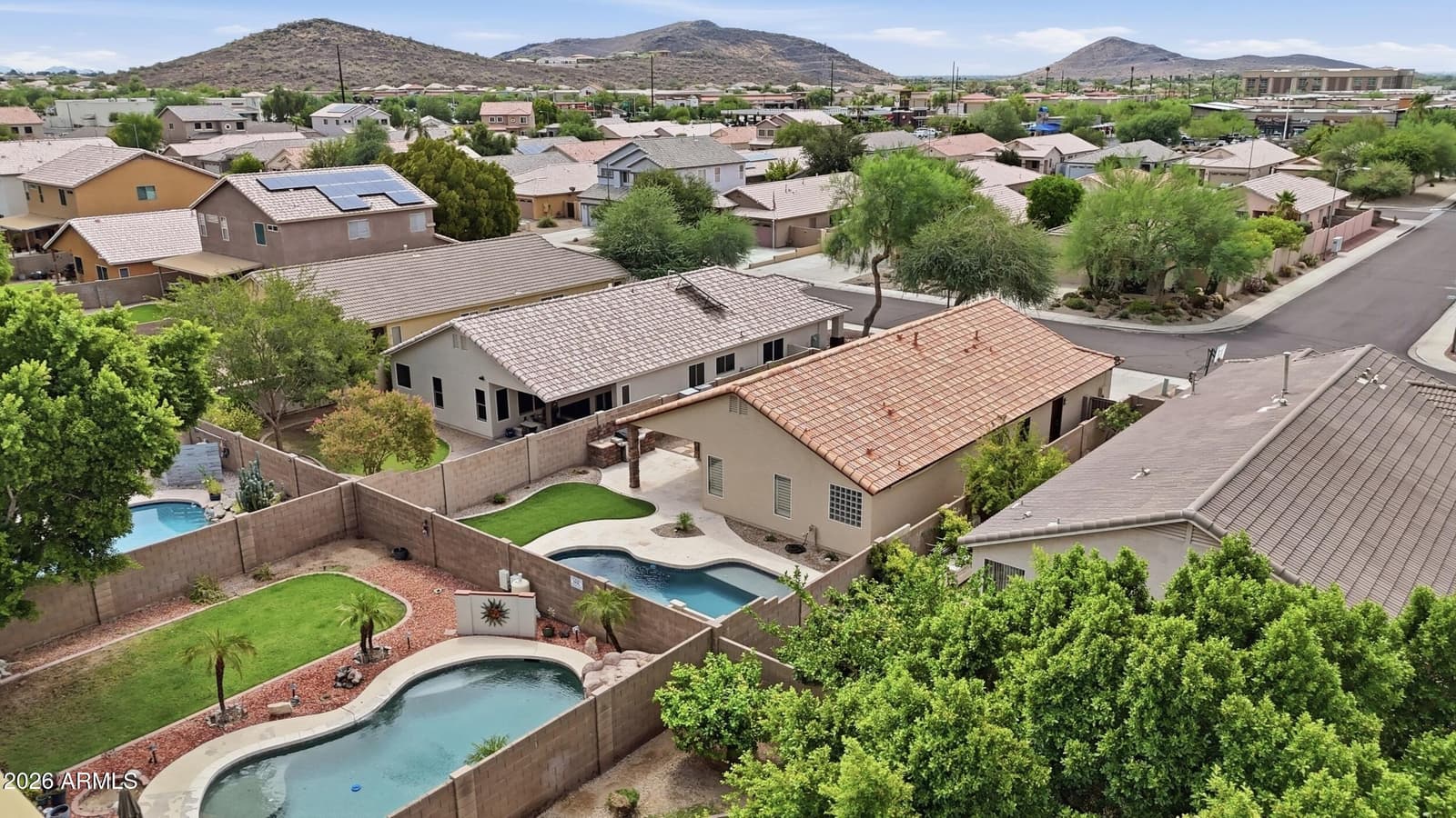 6780 W BUCKSKIN Trail, Peoria, AZ 85383 — photo 3 of 34