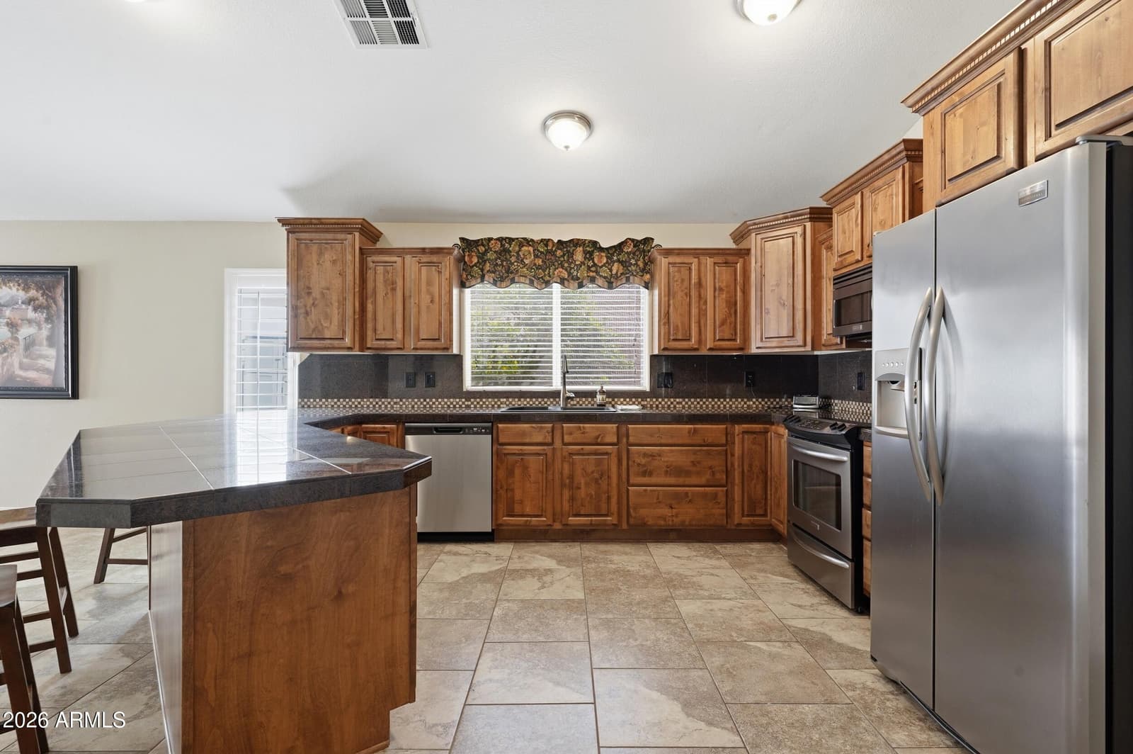 6780 W BUCKSKIN Trail, Peoria, AZ 85383 — photo 4 of 34