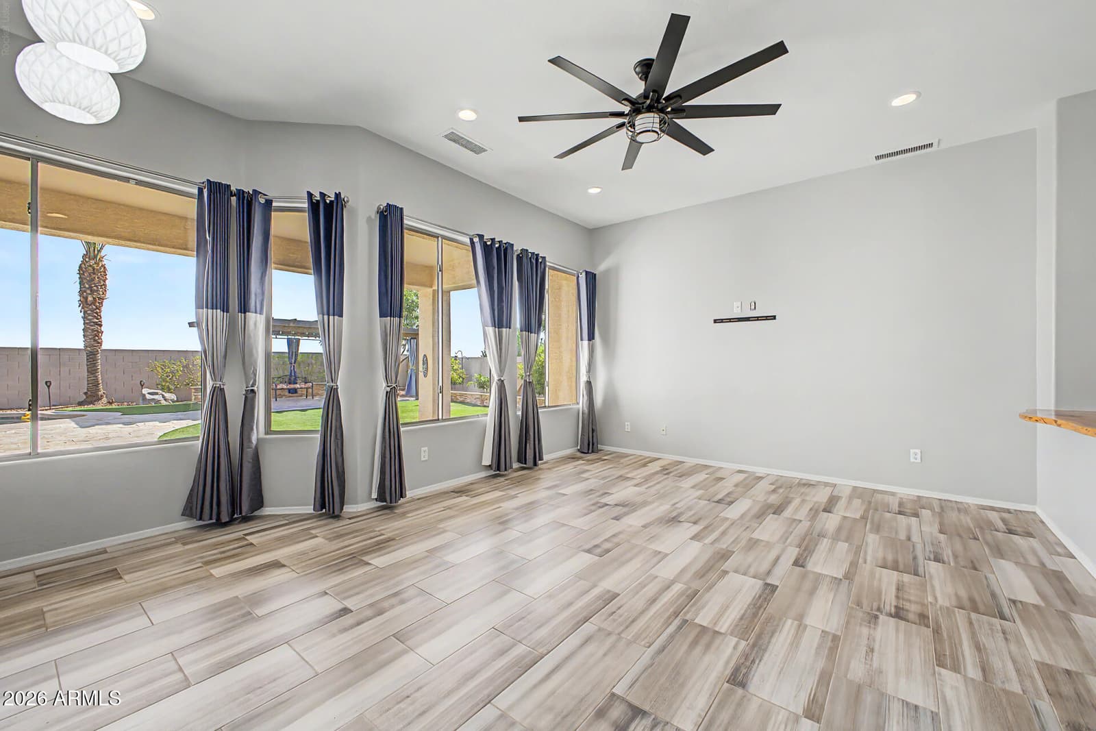 10455 E MEDINA Avenue, Mesa, AZ 85209 — photo 9 of 90